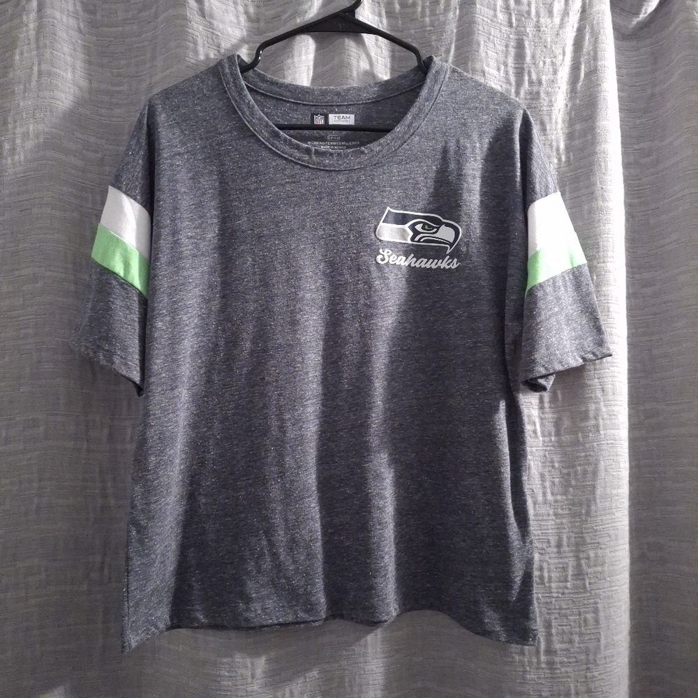 NFL Team Apparel Seattle Seahawks Logo Women's Grey T-shirt Size S